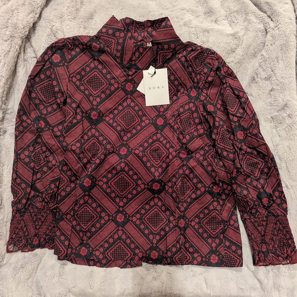 Buru Long Sleeve Mod Top (sizes: small, medium and large)